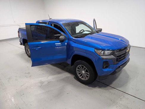 Used 2023 Chevrolet Colorado LT w/ LT Convenience Package AWD/4WD image 14