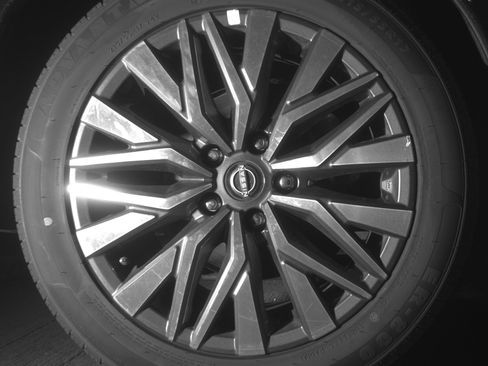 Used 2025 Nissan Altima 2.5 SV image 15