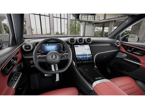 New 2025 Mercedes-Benz GLC 300 4MATIC image 3