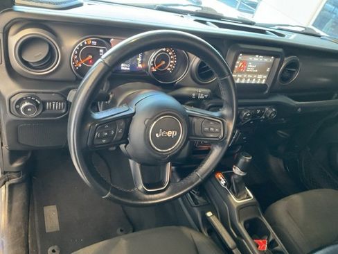 Used 2022 Jeep Wrangler Unlimited Sport image 6