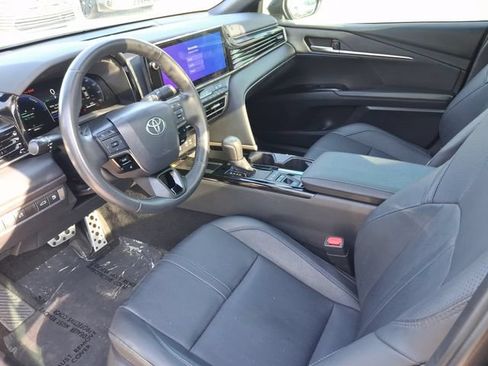 Used 2025 Toyota Camry XSE FWD image 11