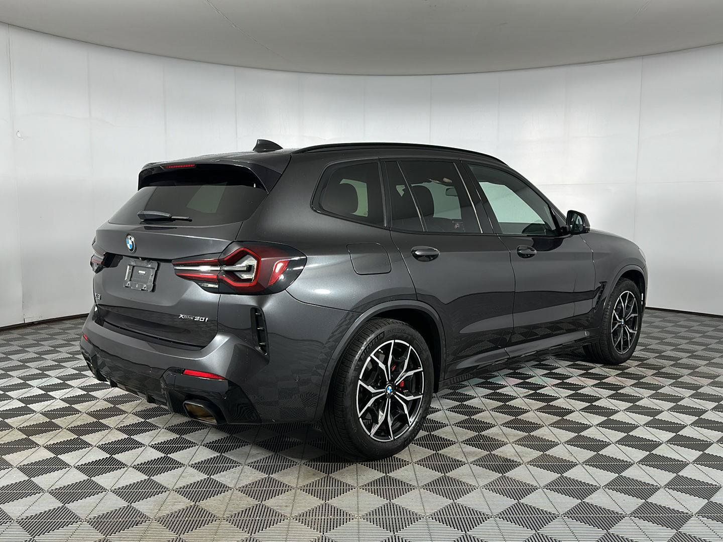 Used 2023 BMW X3 xDrive30i w/ M Sport Package AWD/4WD image 27
