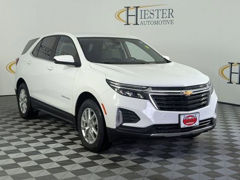 Used 2023 Chevrolet Equinox LT w/ LPO, Floor Liner Package AWD/4WD image 2