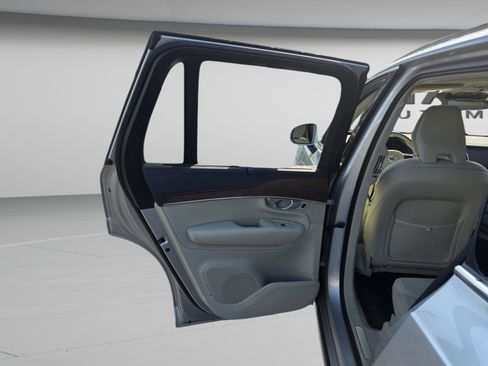 Used 2019 Volvo XC90 T6 Inscription w/ Protection Package Premier image 18