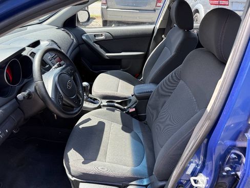 Used 2010 Kia Forte SX FWD image 17
