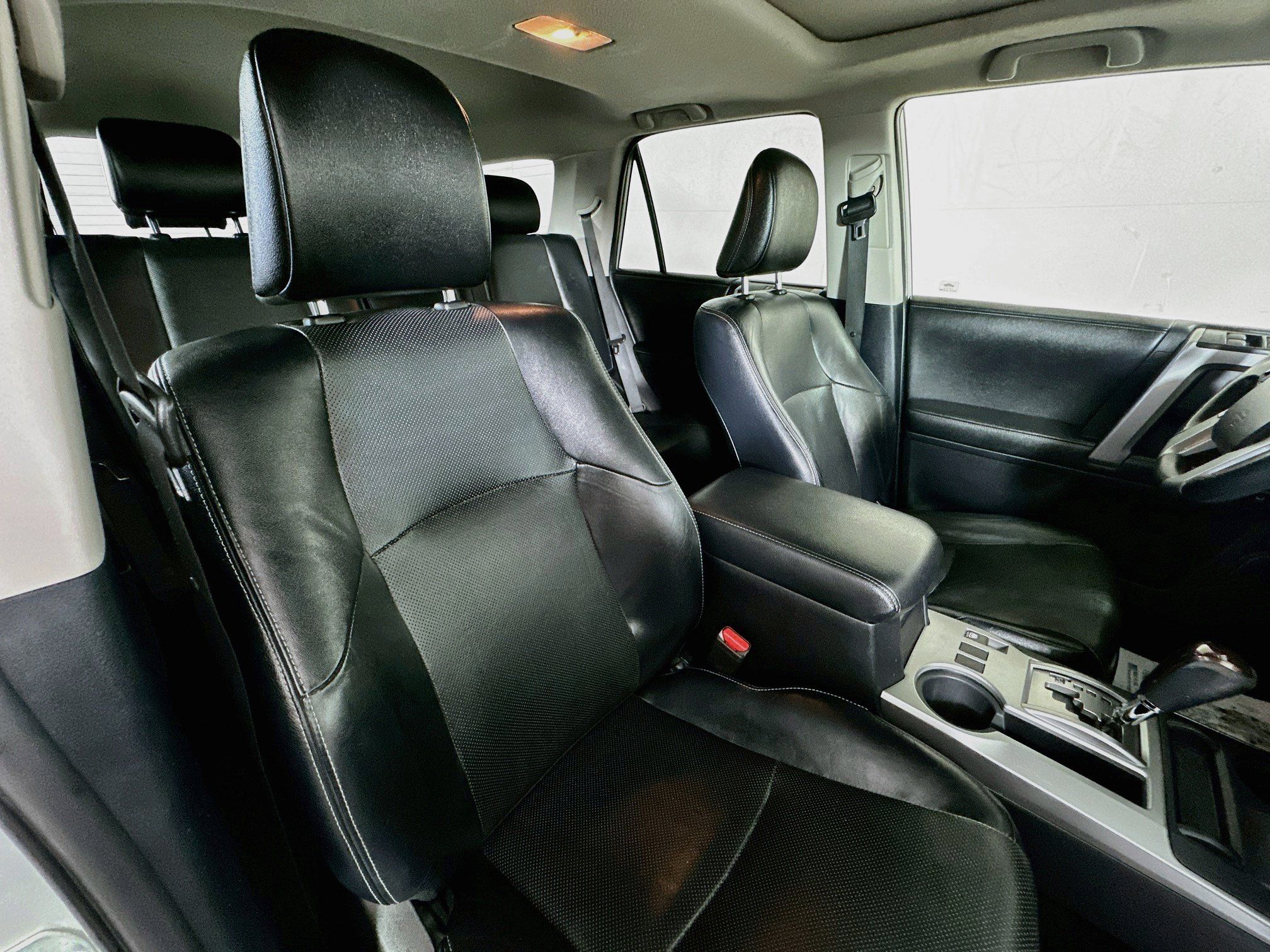 Used 2014 Toyota 4Runner Limited AWD/4WD image 27