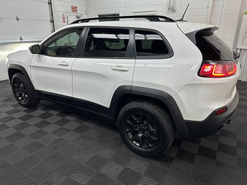 Used 2022 Jeep Cherokee Latitude AWD/4WD image 6