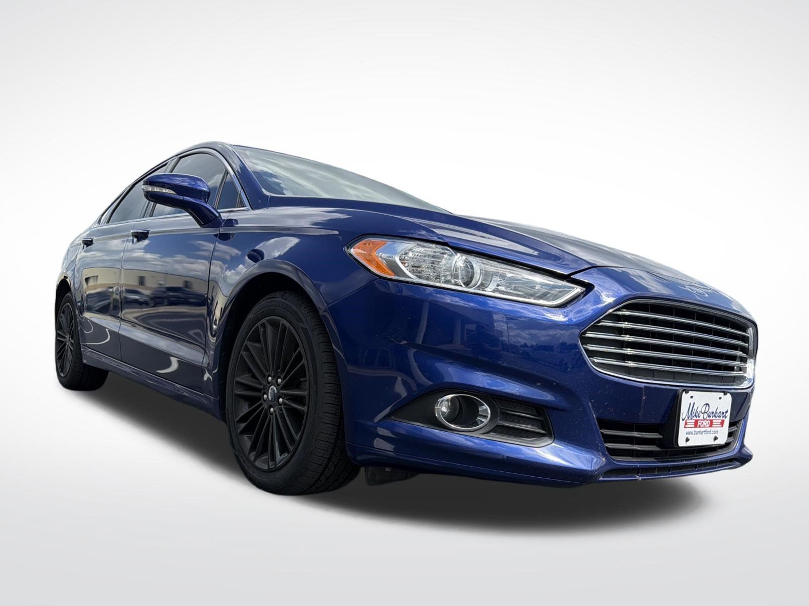 Used 2016 Ford Fusion SE w/ Equipment Group 202A FWD image 5