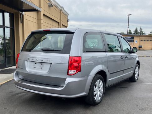 Used 2014 Dodge Grand Caravan American Value Package image 8