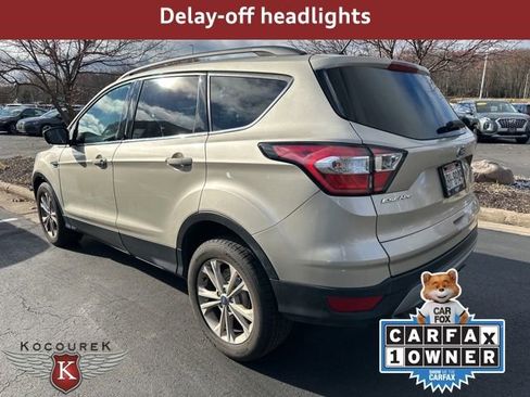Used 2018 Ford Escape SE image 4