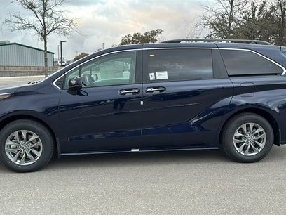 New 2026 Toyota Sienna XLE