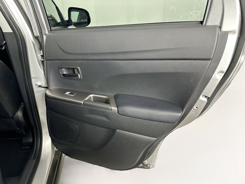 Used 2025 Mitsubishi Outlander Sport SE image 28