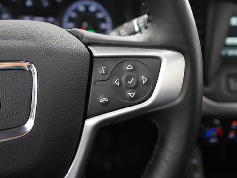 Used 2018 GMC Acadia SLE AWD/4WD image 25