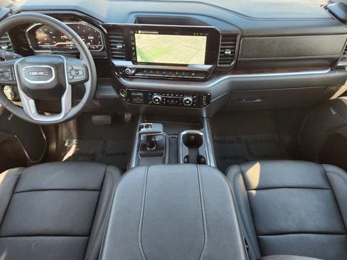 Used 2025 GMC Sierra 1500 SLT image 33