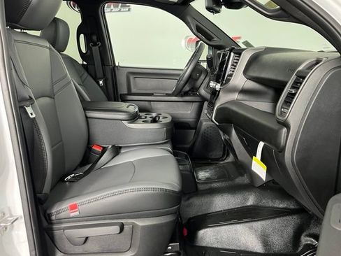 New 2026 RAM 5500 Tradesman AWD/4WD image 30