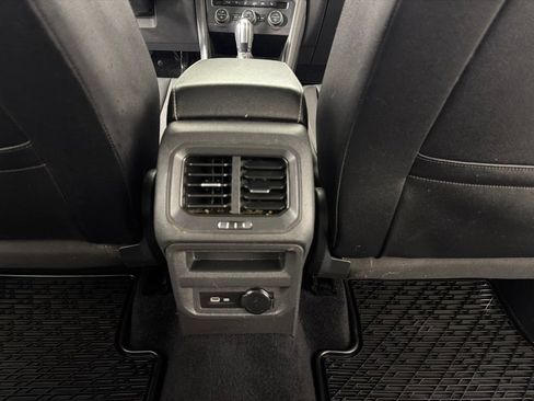 Used 2021 Volkswagen Tiguan SEL AWD/4WD image 20