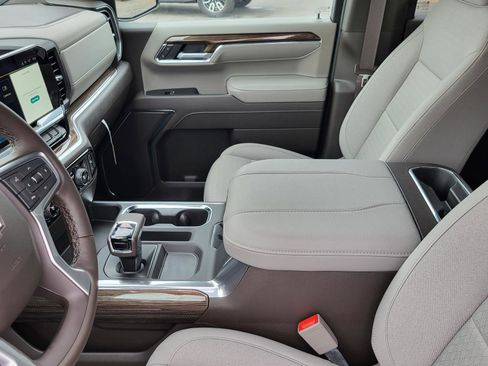 New 2026 Chevrolet Silverado 1500 LT w/ Z71 Off-Road Package image 18