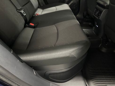 Used 2025 Toyota RAV4 XLE AWD/4WD image 51