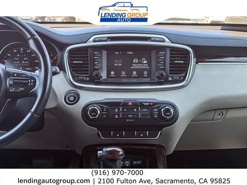 Used 2017 Kia Sorento EX w/ EX Premium Package FWD image 12