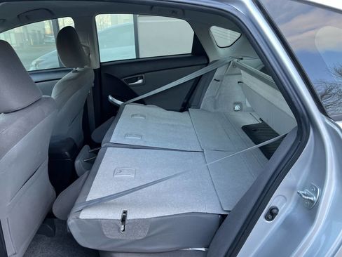 Used 2013 Toyota Prius Two image 21