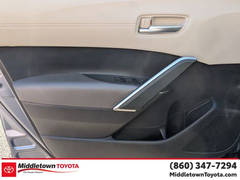 Used 2023 Chevrolet Colorado LT image 10