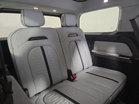 Used 2023 Rivian R1S Launch Edition Quad AWD/4WD image 25