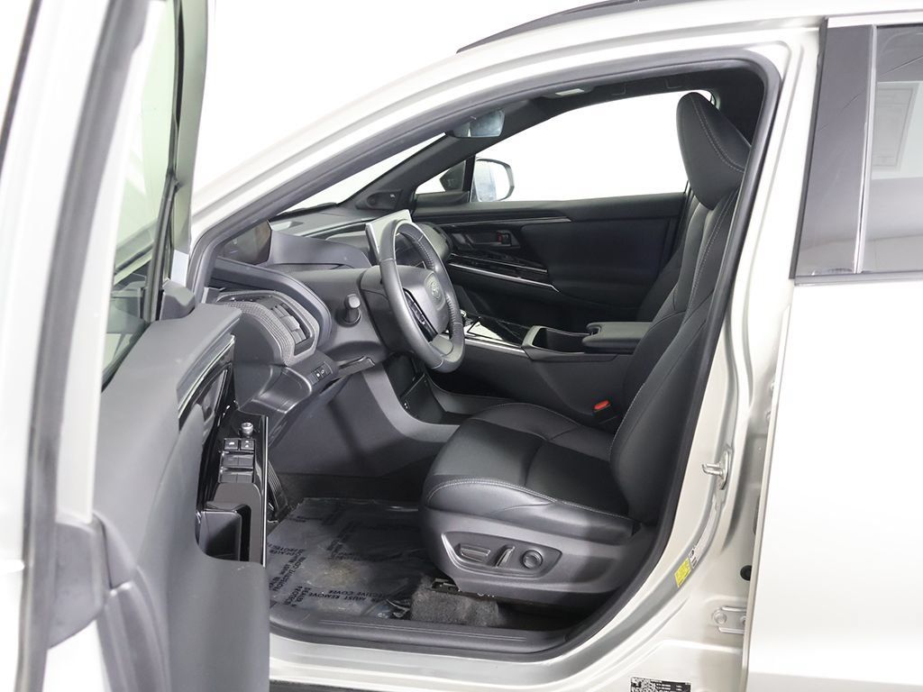 Used 2023 Toyota bZ4X AWD w/ Weather Package image 30