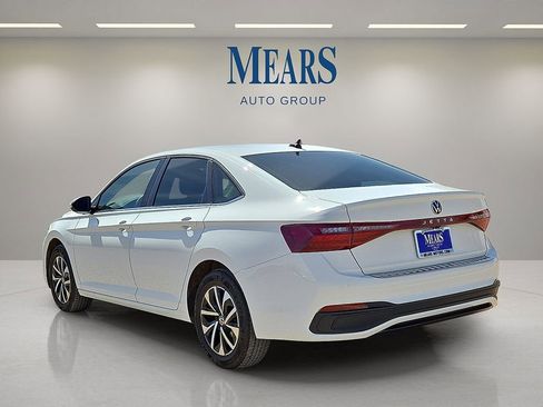 Used 2025 Volkswagen Jetta S image 3