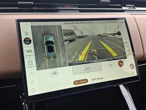 Used 2025 Land Rover Range Rover Sport SE image 19