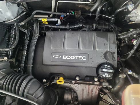 Used 2020 Chevrolet Trax LT image 30