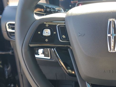 New 2026 Lincoln Corsair Reserve image 18