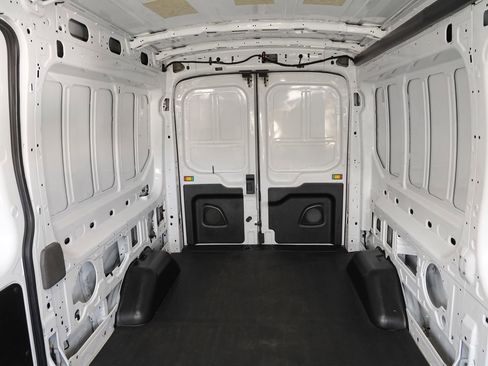 Used 2023 Ford Transit 250 Medium Roof AWD image 28