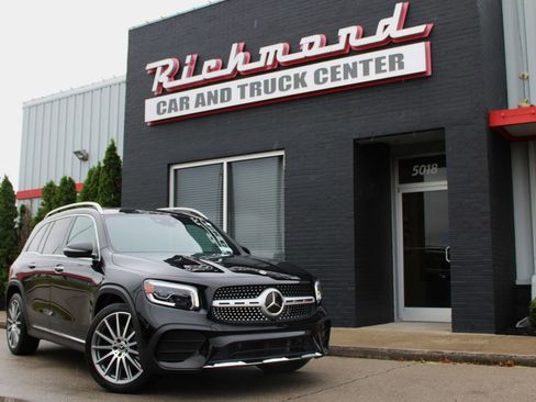 Used 2023 Mercedes-Benz GLB 250 4MATIC image 1