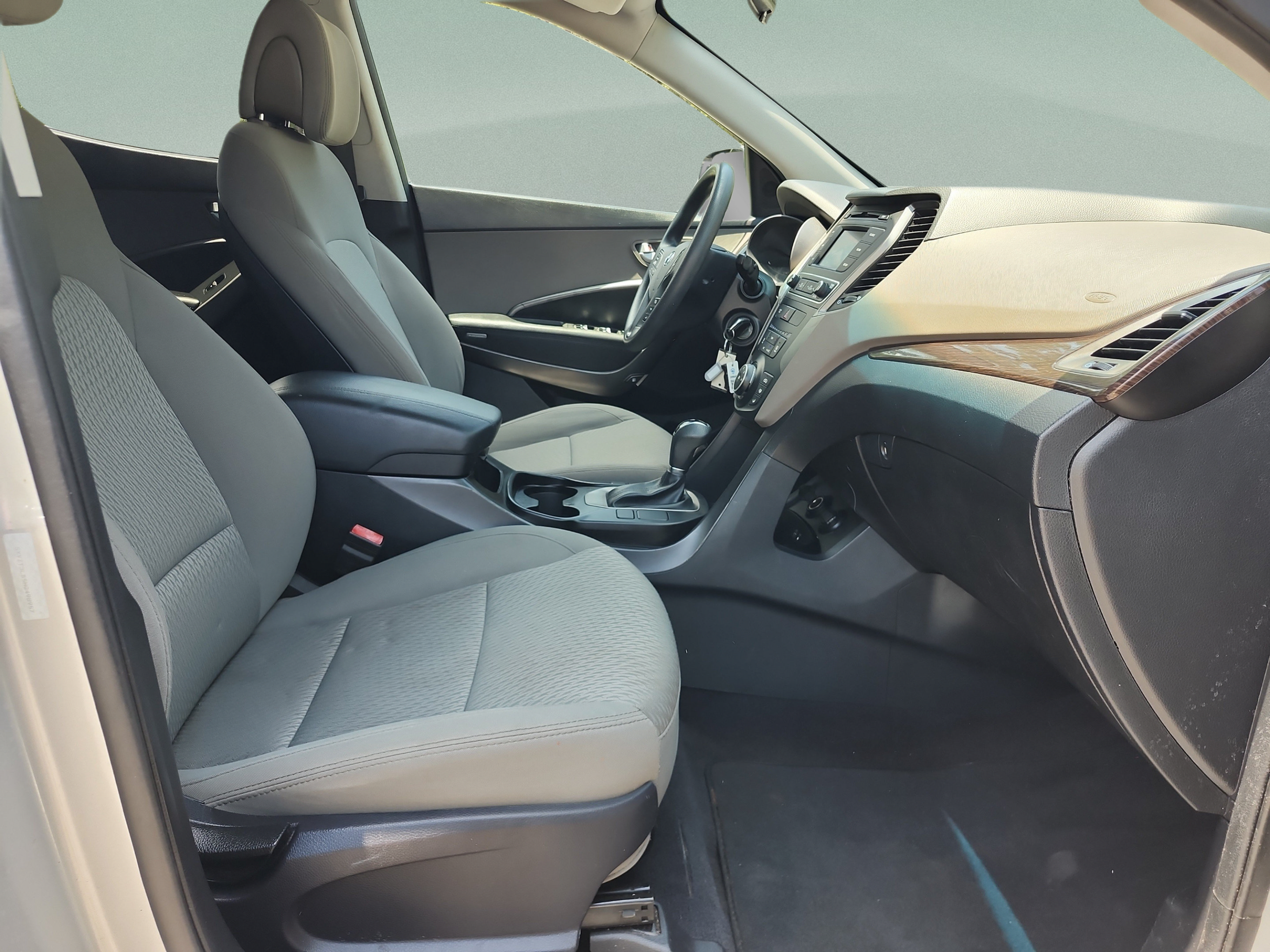 Used 2017 Hyundai Santa Fe Sport FWD image 18
