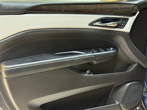 Used 2015 Cadillac SRX Performance w/ Driver Awareness Package image 13