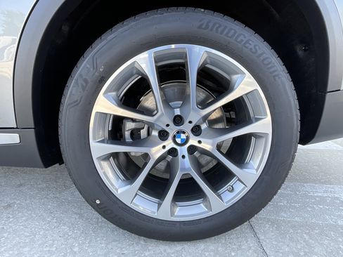 New 2026 BMW X5 sDrive40i w/ Premium Package image 7