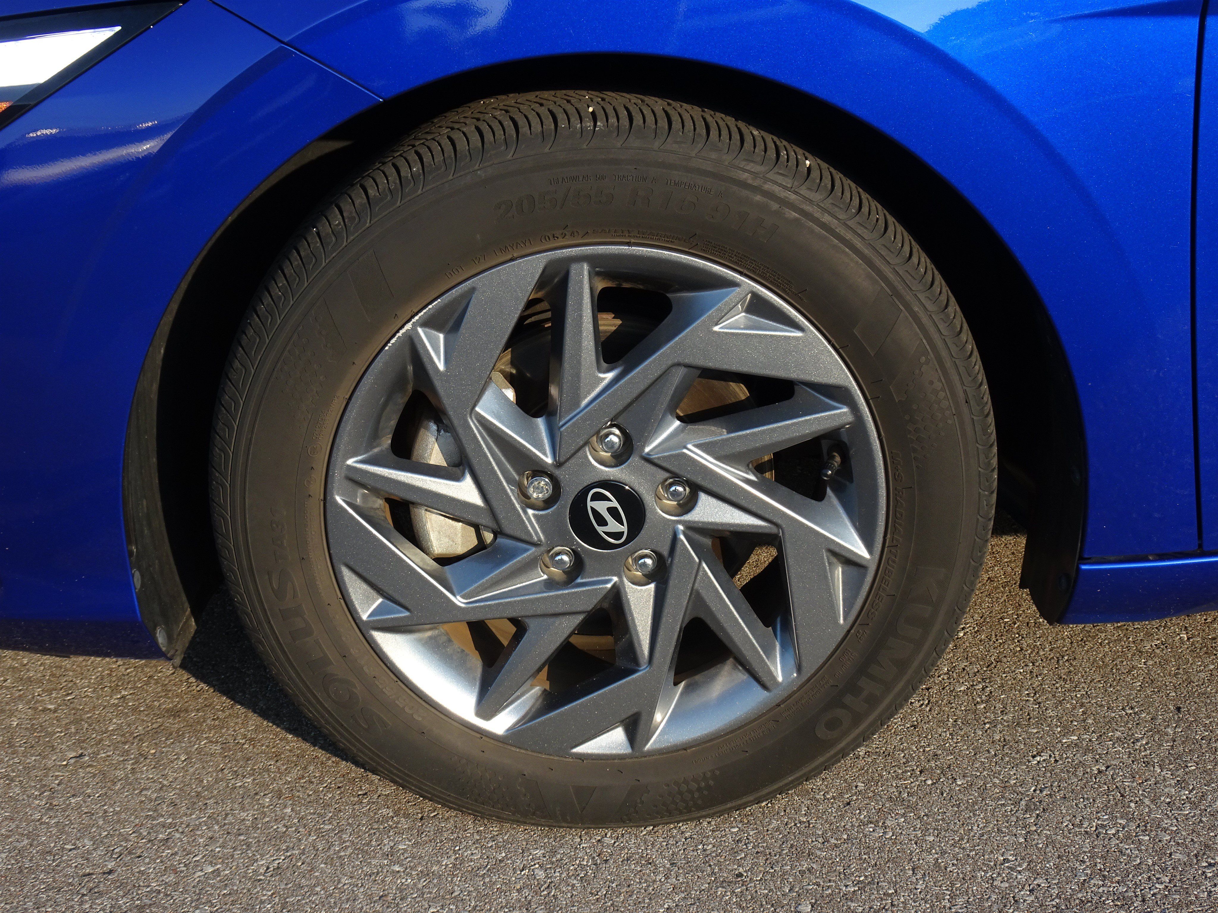 Used 2024 Hyundai Elantra SEL FWD image 28