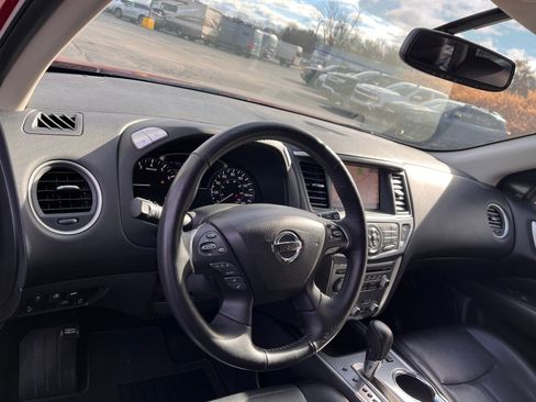 Used 2019 Nissan Pathfinder SL image 31