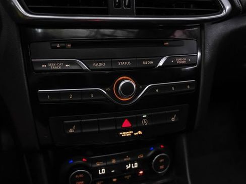 Used 2018 INFINITI QX30 Premium w/ Cargo Package image 25