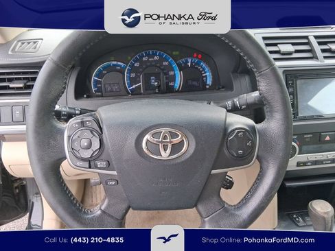 Used 2012 Toyota Camry XLE w/ Leather Pkg FWD image 10
