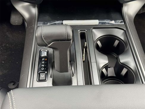 New 2025 Ford F150 Lariat w/ Equipment Group 502A High image 6