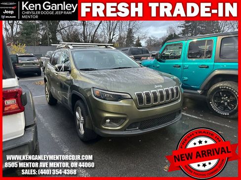 Used 2019 Jeep Cherokee Latitude Plus w/ Cold Weather Group image 1