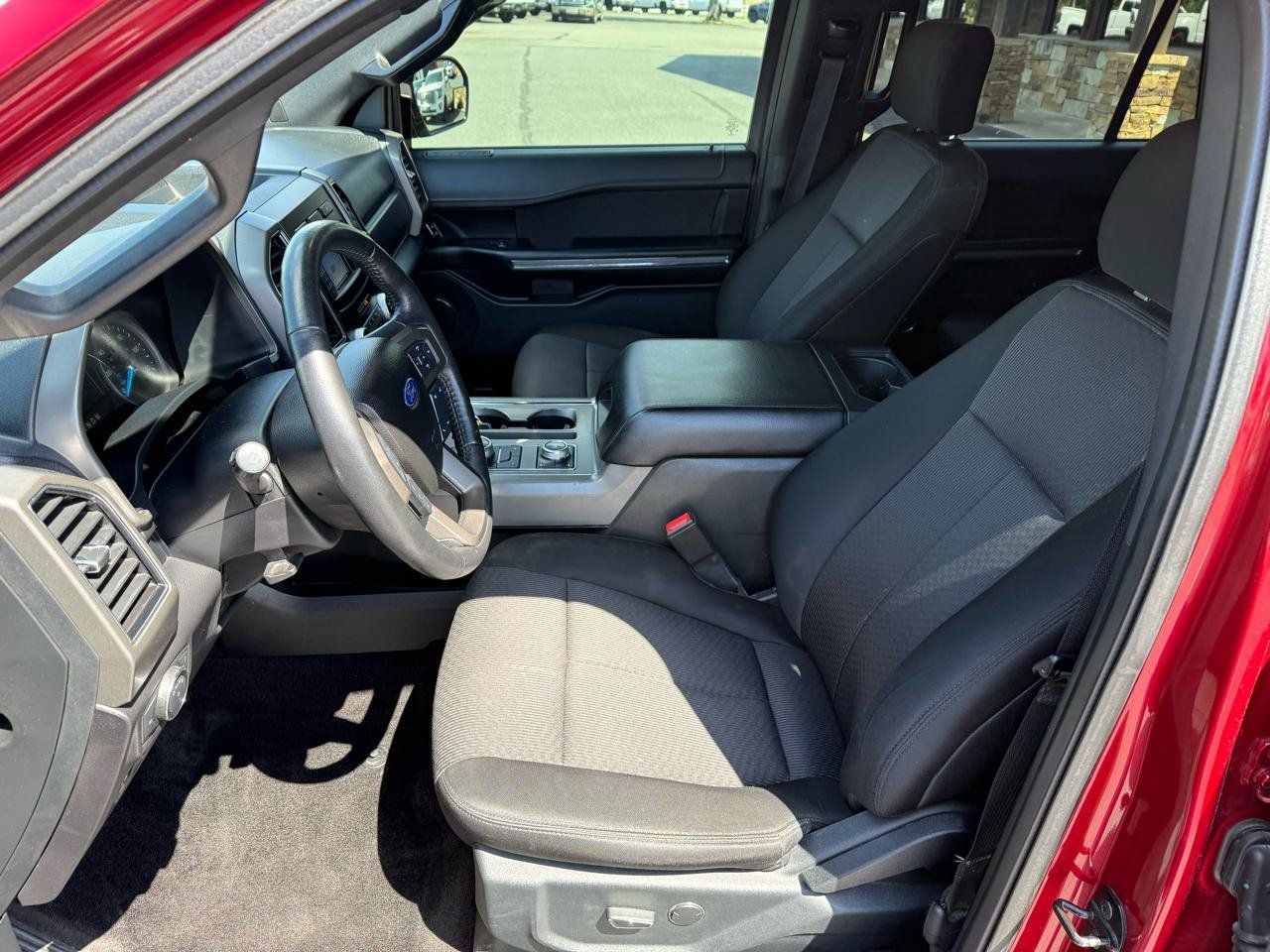 Used 2018 Ford Expedition XLT AWD/4WD image 11