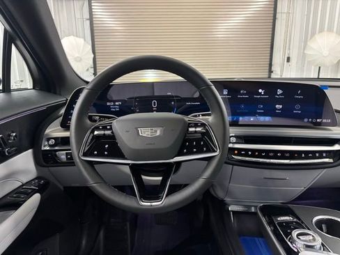 New 2025 Cadillac Lyriq Sport image 28