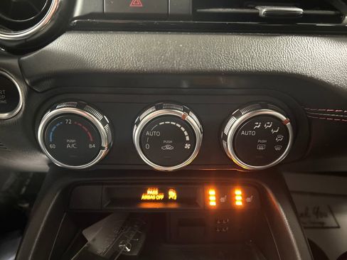 Used 2016 MAZDA MX-5 Miata Grand Touring image 16