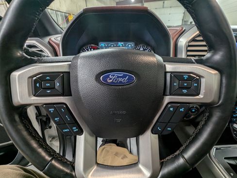 Used 2020 Ford F150 Platinum w/ Equipment Group 701A Luxury image 24