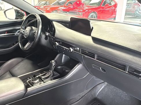 Used 2021 MAZDA MAZDA3 AWD 2.5 Turbo Hatchback image 9