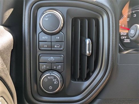 Used 2024 Chevrolet Silverado 1500 Custom image 24