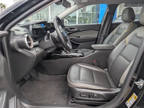 Used 2025 Chevrolet Trax ACTIV w/ Driver Confidence Package FWD image 10