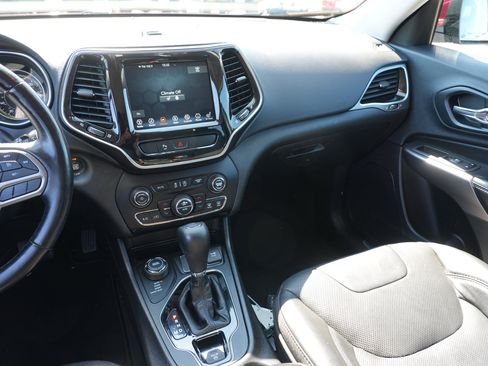 Used 2020 Jeep Cherokee Limited AWD/4WD image 21